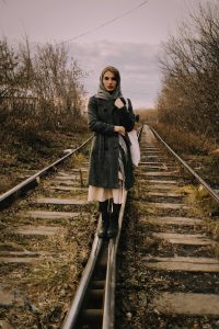 یک بانو با ست پاییزی