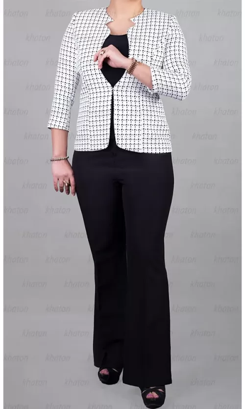 کت تاپ سفید مشکی چهار خانه ،بوکله ،آستین سه ربع و شلوار مشکی دمپا