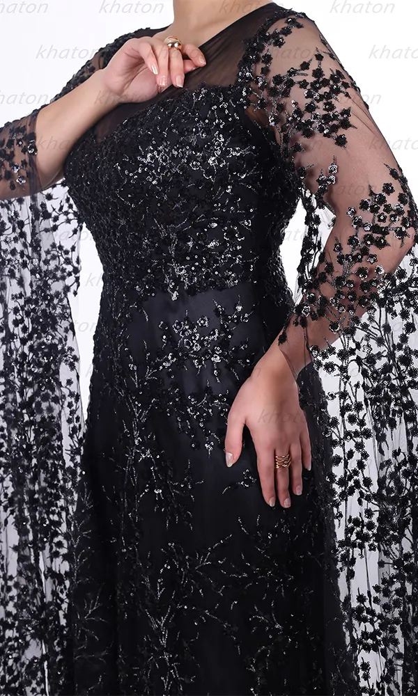 پیراهن بلند کار شده مشکی نمای آستین