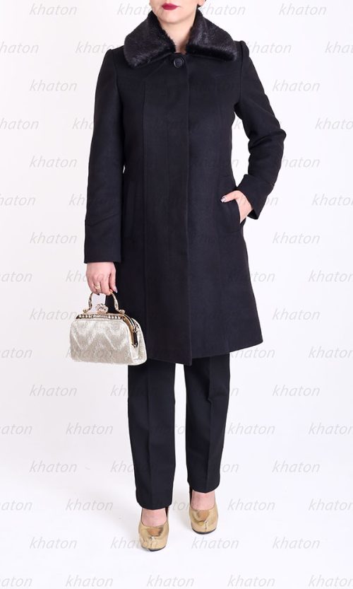 پالتو فوتر مشکی یقه خز و شلوار مشکی