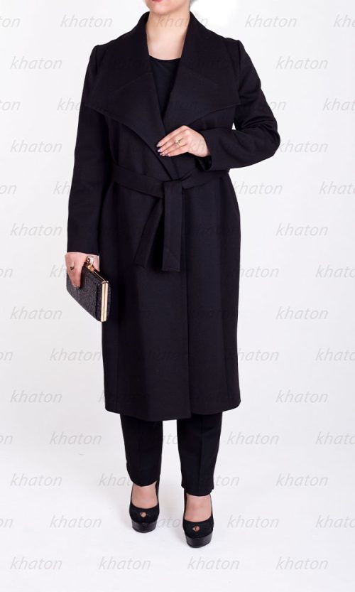 پالتو مشکی یقه آمریکایی و شلوار مشکی